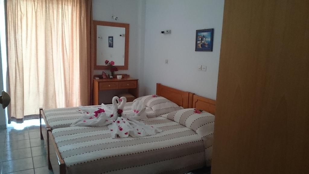 Veroniki Hotel Cos Habitación foto
